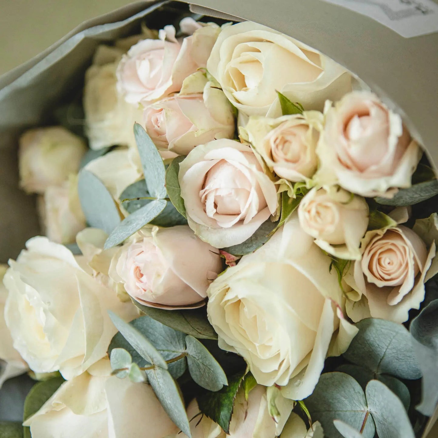 Ramo Cream Roses